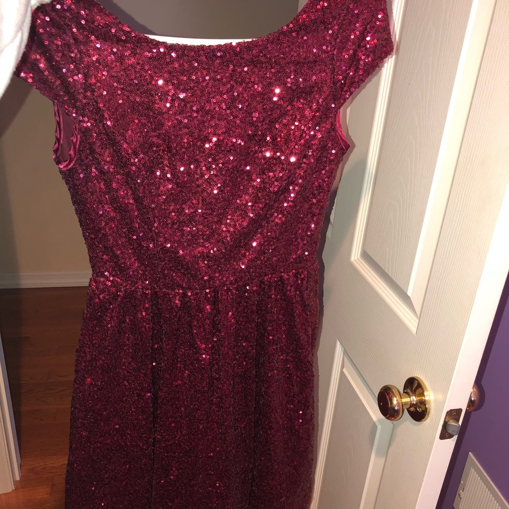 red sequin homecoming dress size 3